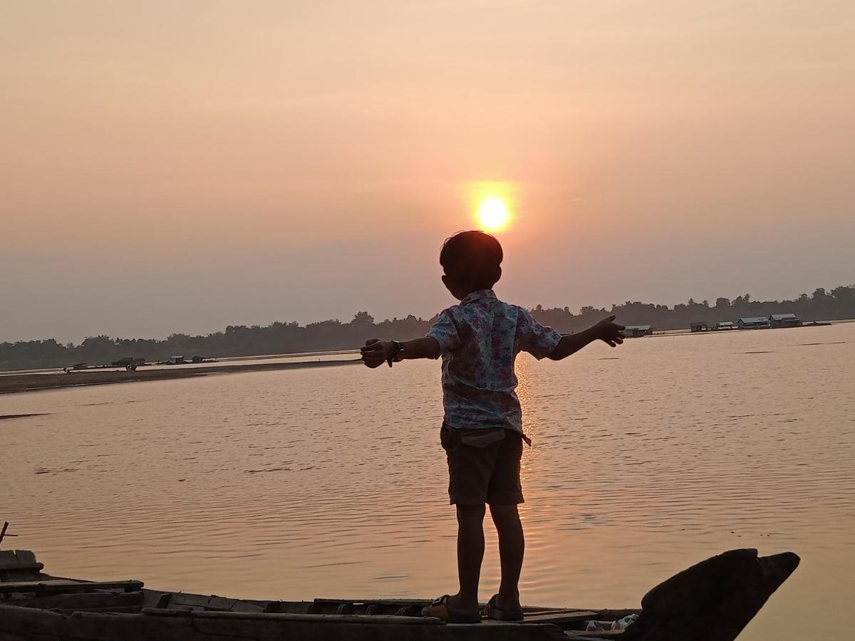 Tonle Mekong Homestay Krong Kracheh Εξωτερικό φωτογραφία